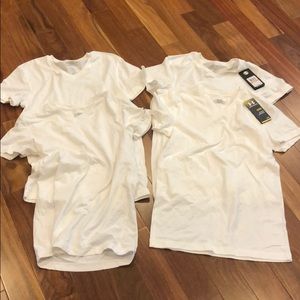 Lot of 4 under armour charged cotton vneck shirts